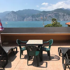 Stella , Malcesine Italien