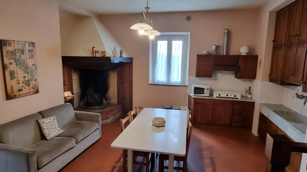 Agriturismo La Corte Pistoia 0*,  İtalya