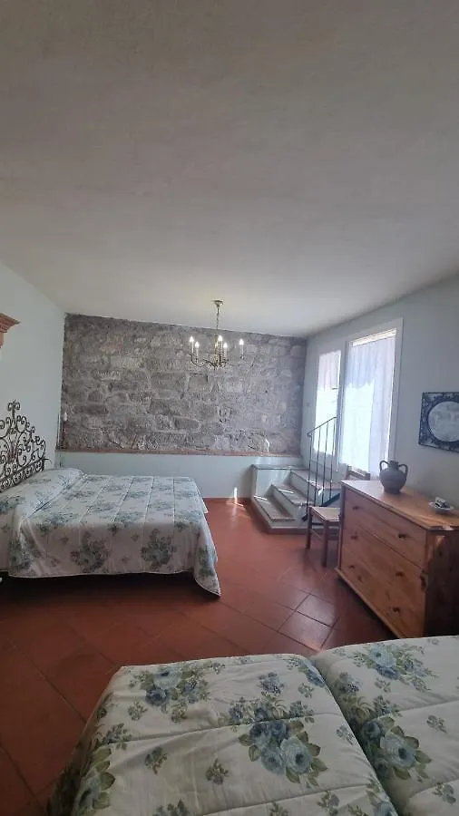 Agriturismo La Corte Pistoia Çiftlik konaklama